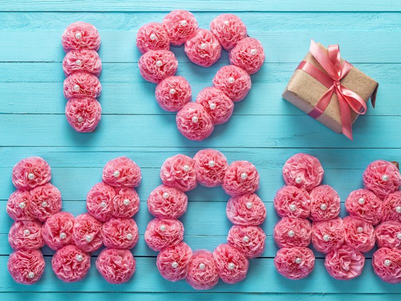 أجمل ما قيل عن الأم في عيد الأم