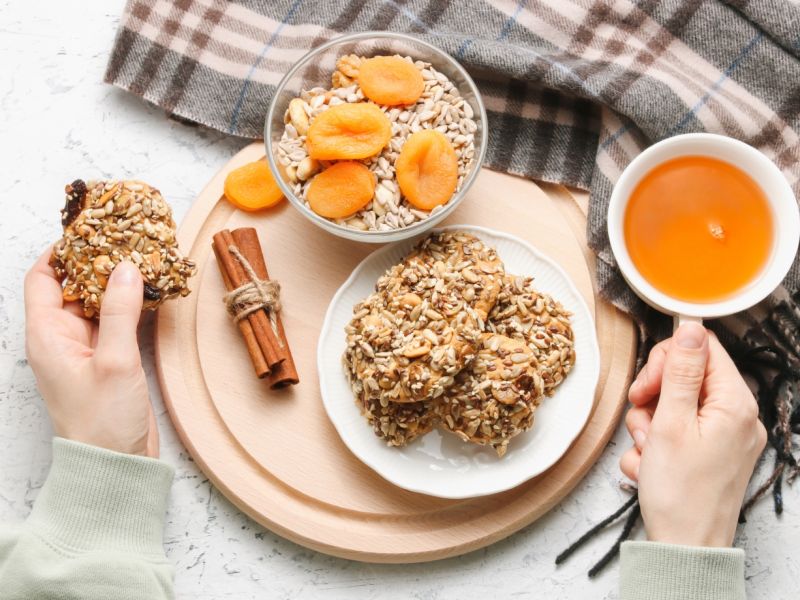 أفضل المقرمشات الصحية لأيام الشتاء والمنخفض الجوي