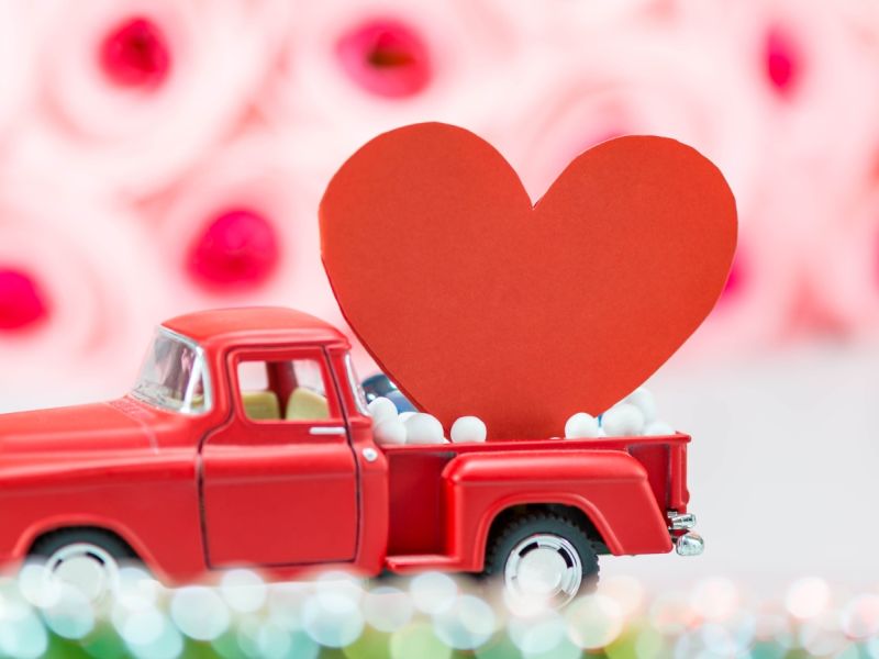 شعر عيد الحب: أروع ما قال الشعراء عن الحب