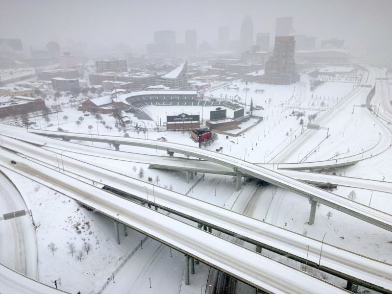 13 killed and over one million homes lose power as winter storm cripples the United States 