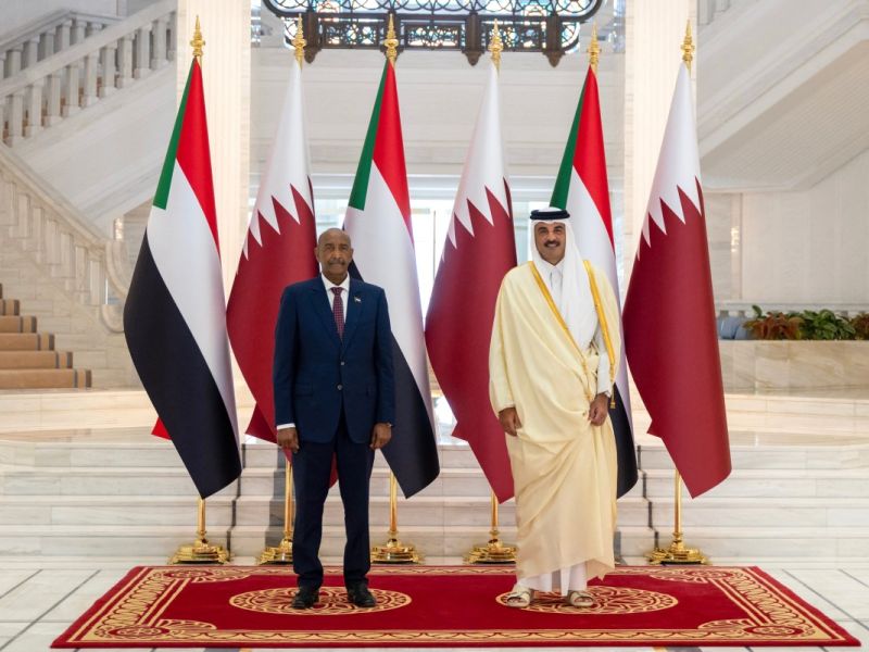 Sudan’s Al-Burhan pays surprise visit to Qatar, meets Emir Sheikh Tamim 