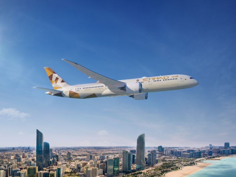 من الخليج العربي إلى قمم الروكي: الاتحاد للطيران تُطلق أولى رحلاتها المباشرة بين الشرق الأوسط وكالغاري الكندية