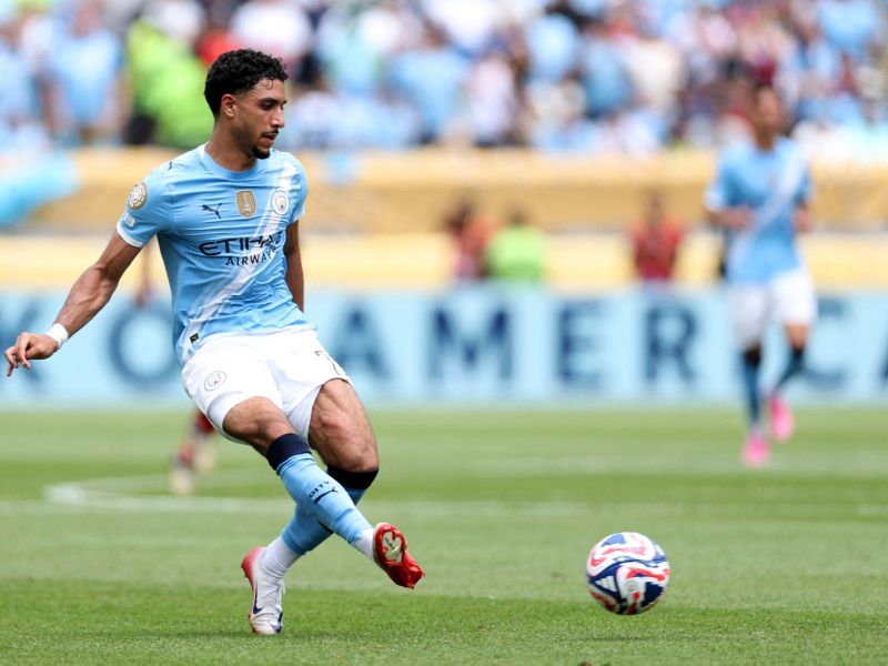 تحرك مفاجئ من مانشستر سيتي يضع مستقبل مرموش على المحك