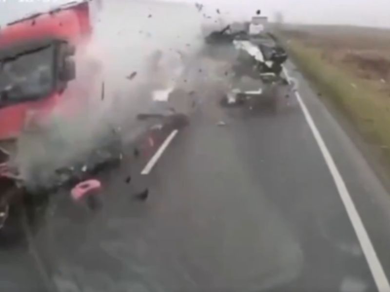 حوادث الطرق تودي بحياة مشجعين يونانيين في طريقهم إلى مباراة ليون