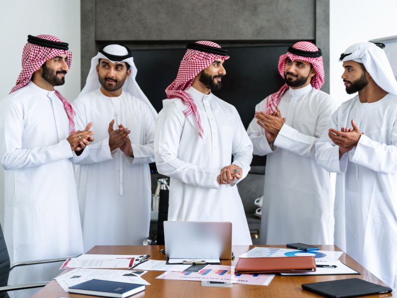  تحديد الحد الأدنى للأجور بــ 5,500 ريال