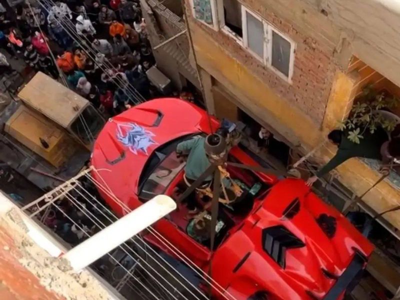 'Pharaonic' Lamborghini car