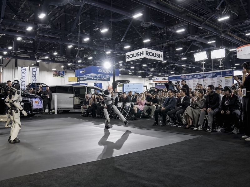 Faraday Future Launches Three Series of Robot Products at the Annual NADA Show, Aiming to Become the first U.S. Company to Deliver Both Humanoid and Bionic Robots