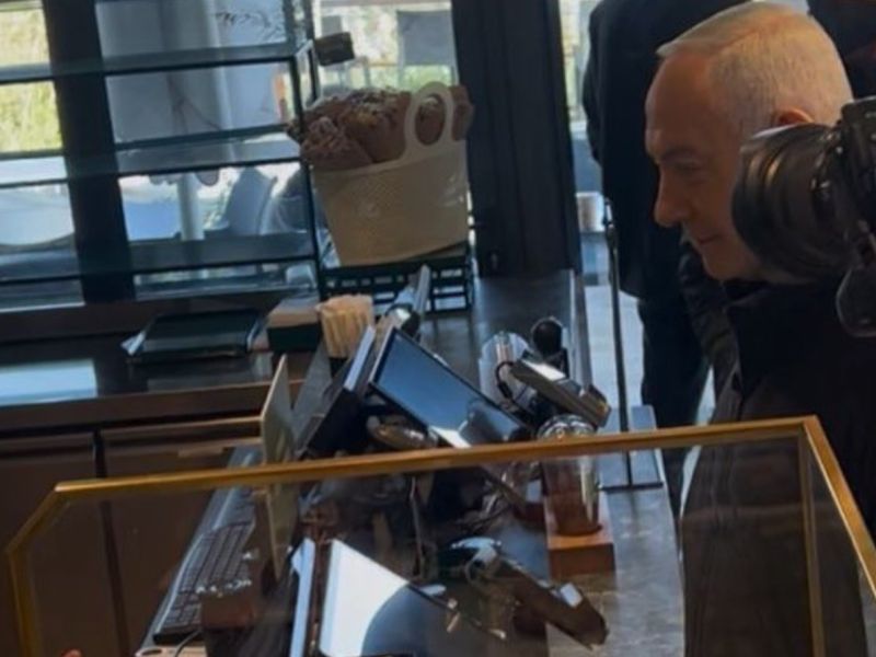 أنا أموت في حب القهوة 