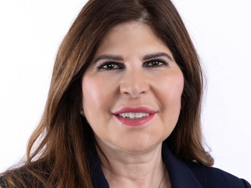 مؤسسة ستاندرد تشارترد تطلق نسخة 2026 من برنامج "المرأة والتكنولوجيا" في دولة الإمارات بالشراكة مع "فيلدج كابيتال" لتسريع نمو الشركات الناشئة