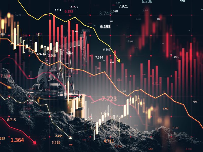 أسعار النفط تتراجع مع توقعات ترامب بانتهاء حرب الشرق الأوسط