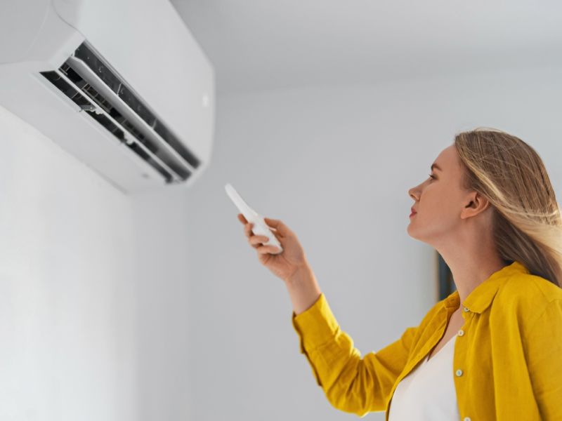 كيف تحمين بشرتكِ الحساسة من تأثير التكييف؟