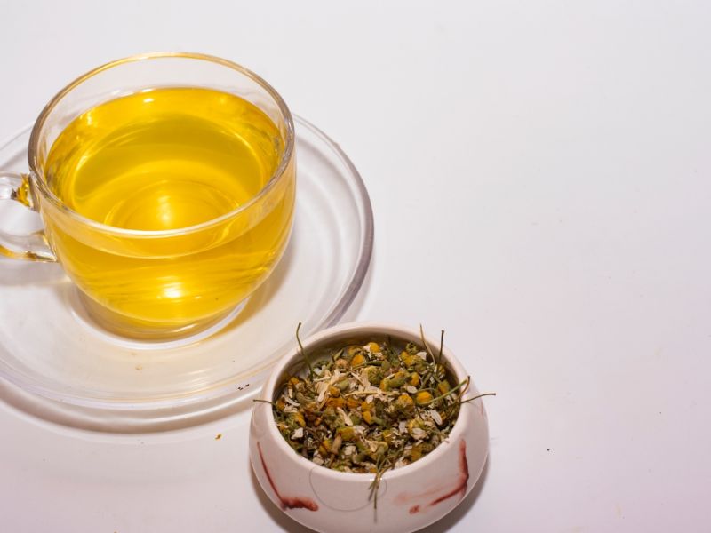 من التوتر إلى السكون… قوة البابونج والأعشاب الطبيعية