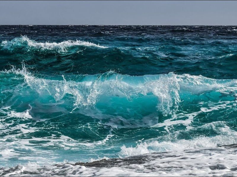 تفسير رؤية شاطئ البحر في المنام للعزباء