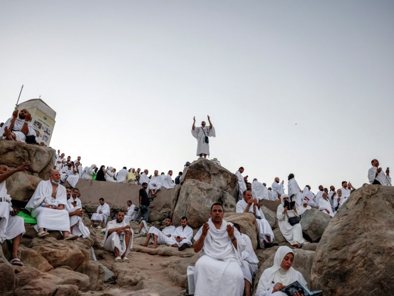 Millions gather at Arafat for spiritual climax of Hajj 2026