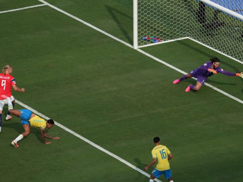 هالاند نجم النرويج يسجل هدف بلاده الأول أمام البرازيل في كأس العالم 2026