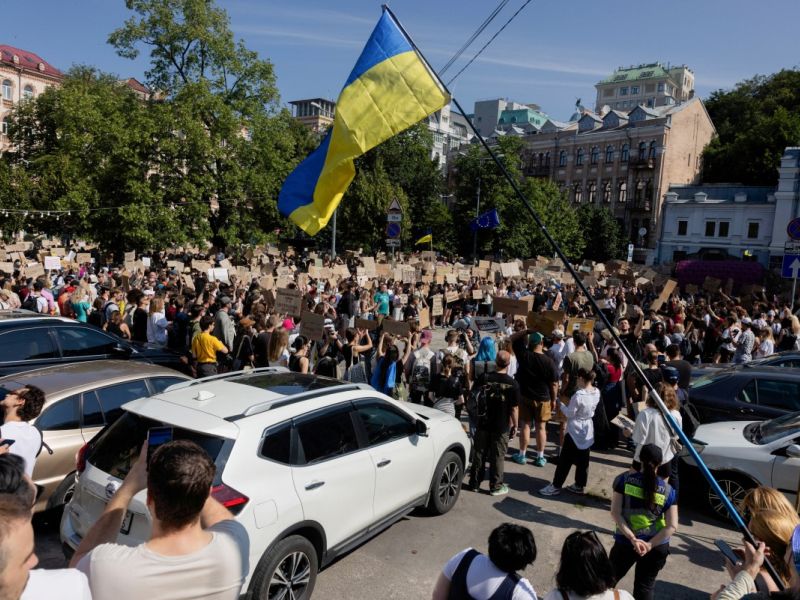 Protests in Kyiv over Defense Minister dismissal