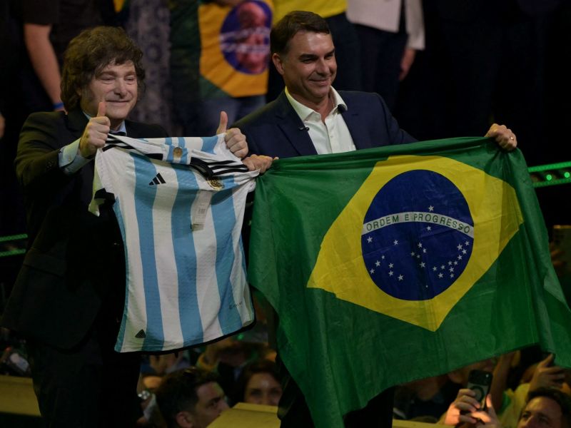 Argentinian President with former Brazilian President Bolsonaro