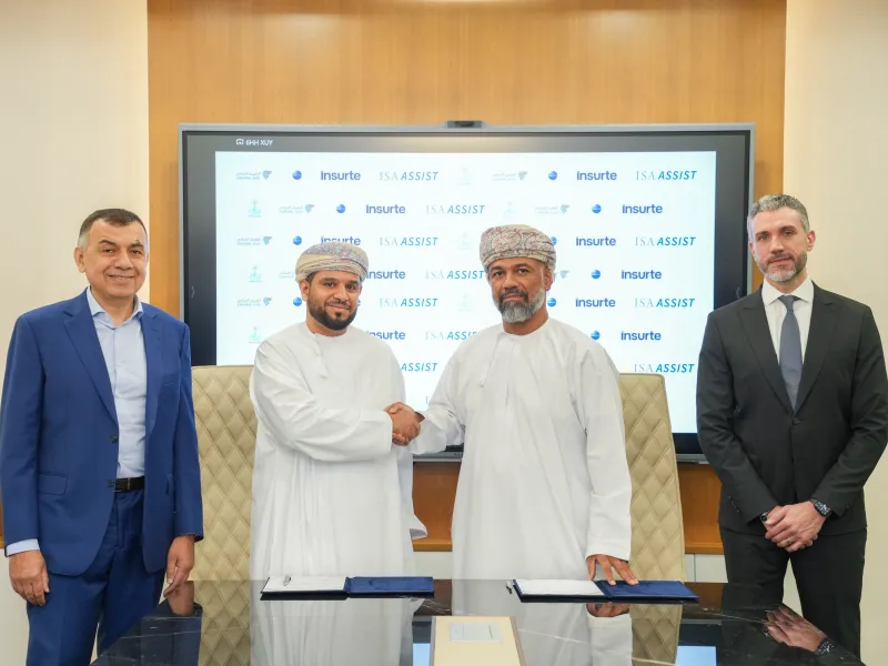 Oman Air Signs Takaful Oman as Local Partner for Travel Insurance