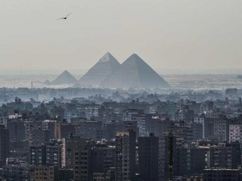 A picture taken on Feb. 28, 2018 shows a view of the Pyramids of Giza on the southwestern outskirts of the Egyptian capital Cairo. 
(KHALED DESOUKI / AFP)