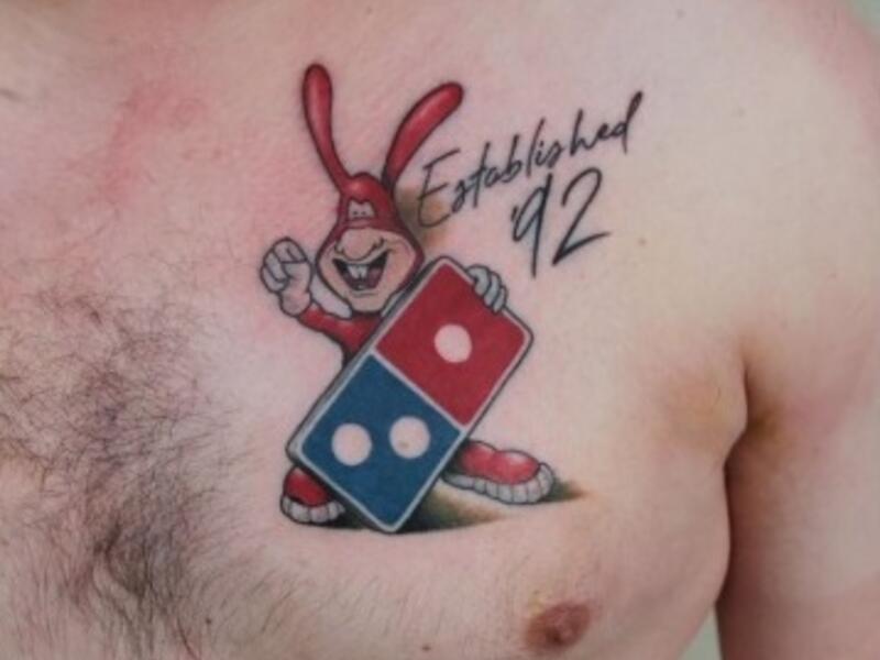 Tattoo can be any colour, it must be at least 2cm (Instagram)