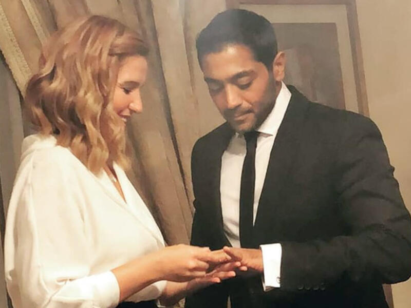 بعد أسابيع من الغموض والنفى مرات عديدة، عقد كلا من الفنانة هنا شيحة وأحمد فلوكس قرانهما في حفل عائلي بسيط