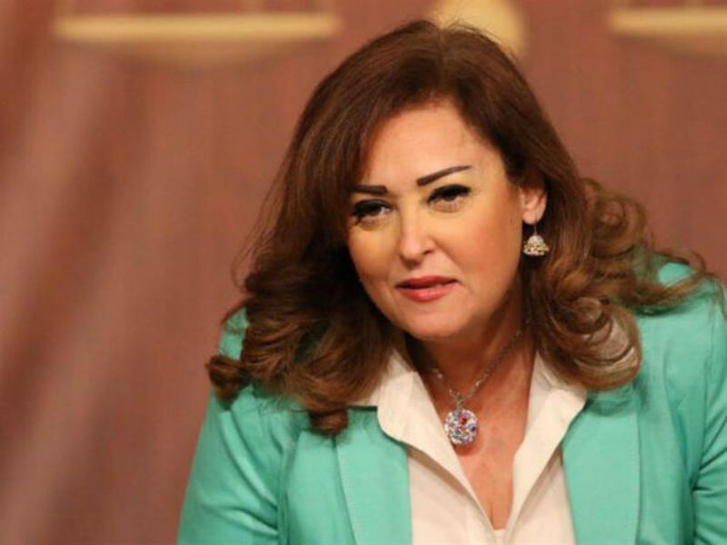 بعد 4 أشهر تم طلاق الفنانة المصرية نهال عنبر، من زوجها رجل الأعمال حسن صالح، بسبب خلافات شديدة، أكدت نهال أنها جعلت العشرة واستمرار حياتهما الزوجية مستحيلة.