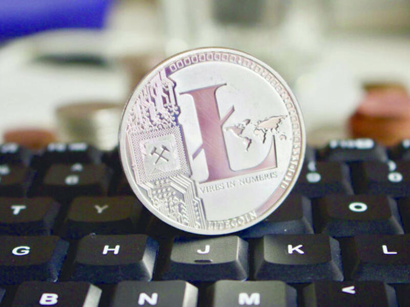 لايتكوين : إذا كان البيتكوين هو الذهب فان اللايتكوين هو الفضة، كما يقول الجميع. شهدت عملة لايتكوين شعبيه زائدة في المدة الاخيرة. 