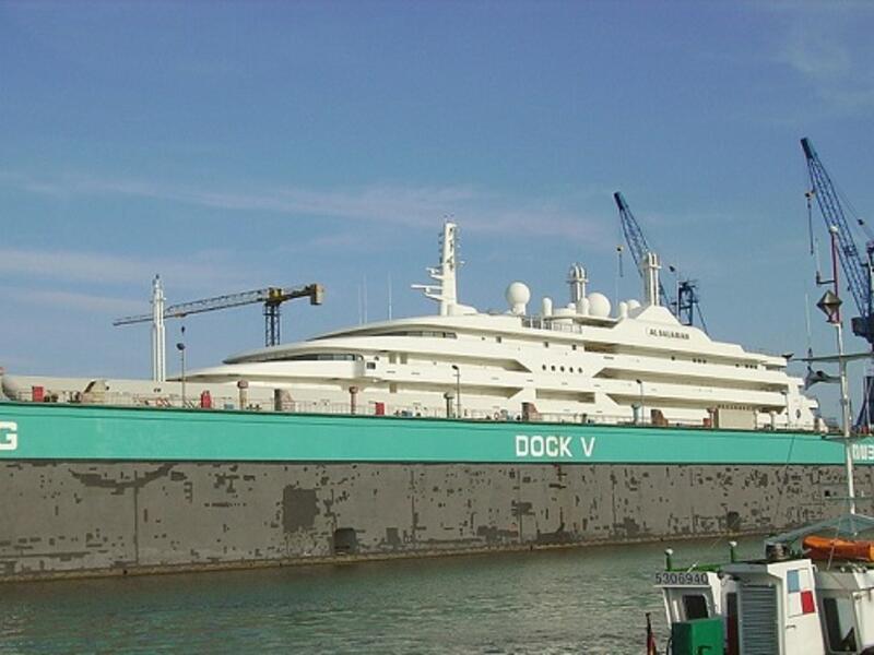 7. Al Salamah - Prince Sultan bin Abdul Aziz (d. 2011)

It’s not certain who owns the superyacht Al Salamah now, since the death of its owner Prince Sultan bin Abdul Aziz of Saudi Arabia. But the vessel is thought to be equipped with an onboard hospital as well as a library!
(Wikipedia - Creative Commons)