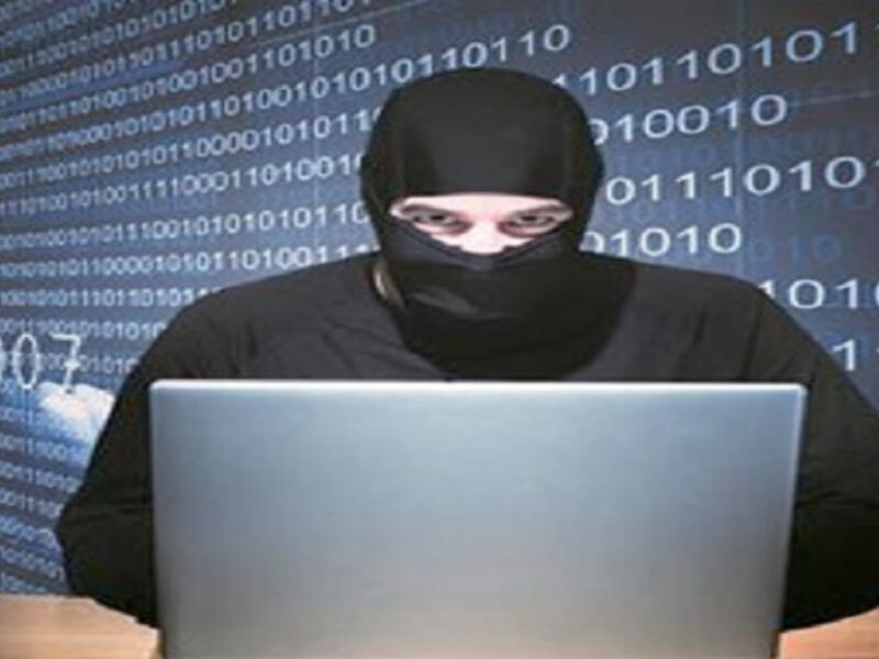 تعرضت صفحته الشخصية لمحاولات عديدة للاختراق نجح أحدها في سبتمبر 2015 حيث وضع المخترق صورة الملك سلمان على الصفحة قبل أن ينجح مجتهد باستعادة الصفحة من جديد.