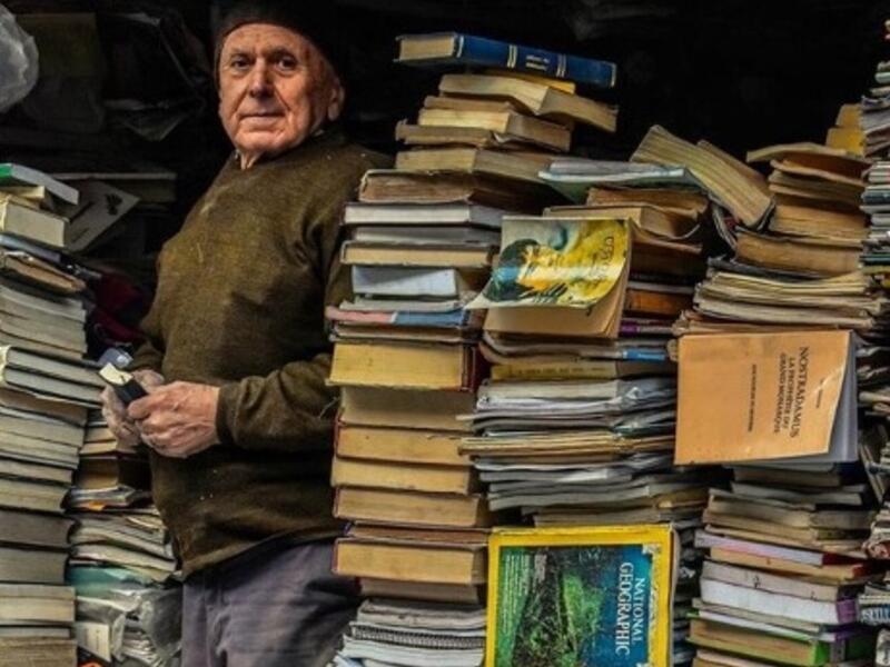 Book shop (Instagram)