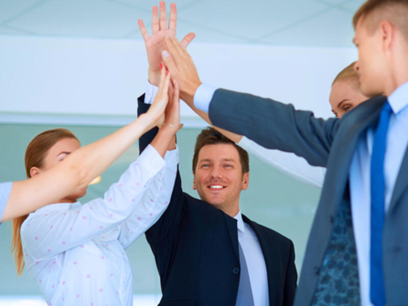 Don’t bring past employers’ problems and setbacks to the table when dealing with the new co-workers and supervisors. (Shutterstock)