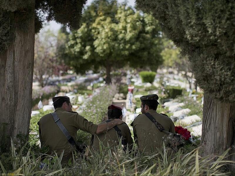 Crowdfunding campaign launched for former lone soldier to be buried in Israel (Twitter)
