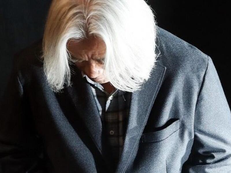 The playwright Lee Youn-taek apologized on Monday after allegations that he sexually assaulted three actresses and raped another (Twitter)