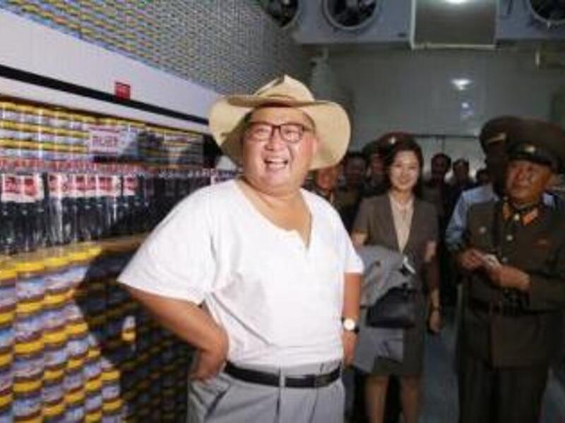 Kim Jong Un visits fish pickling plant (Twitter)