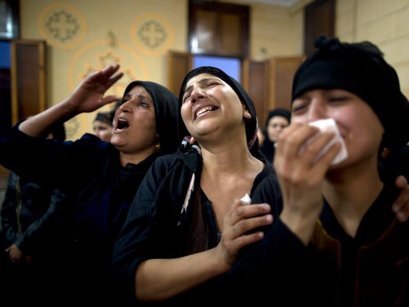 Gunmen in Egypt killed at least 7 people, all Coptic Christians, in a bus headed toward a monastery. Another 14 people were wounded (Twitter)