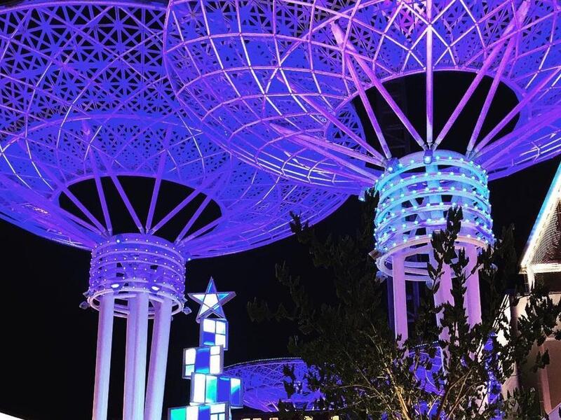 Santas Island sparkles the brightest and brims with lively shopping and festivities at Bluewaters Dubai (Twitter)