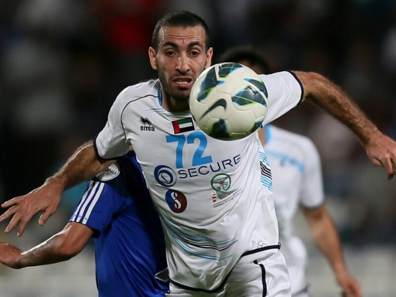 Aboutrika playing for former club Baniyas in 2013 (Karim Jaafar/Al-Watan Doha/AFP)