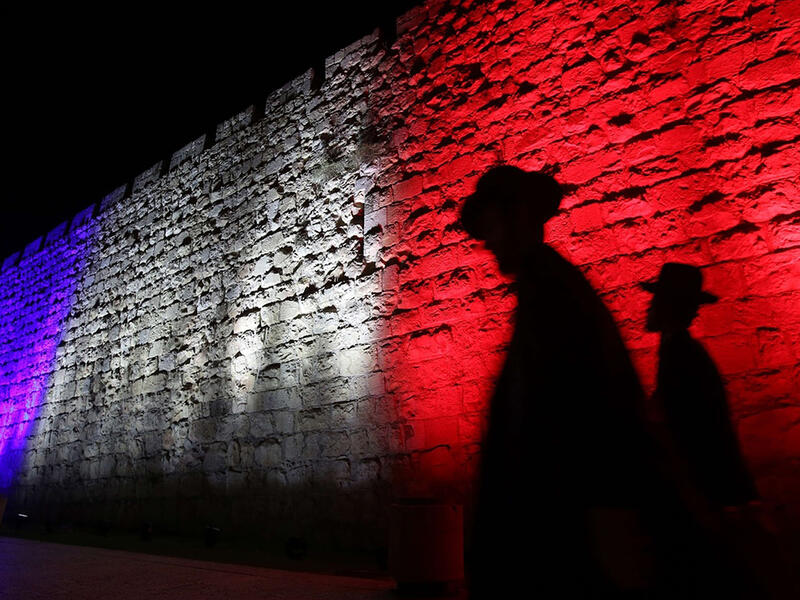 jerusalem old city french flag solidarity