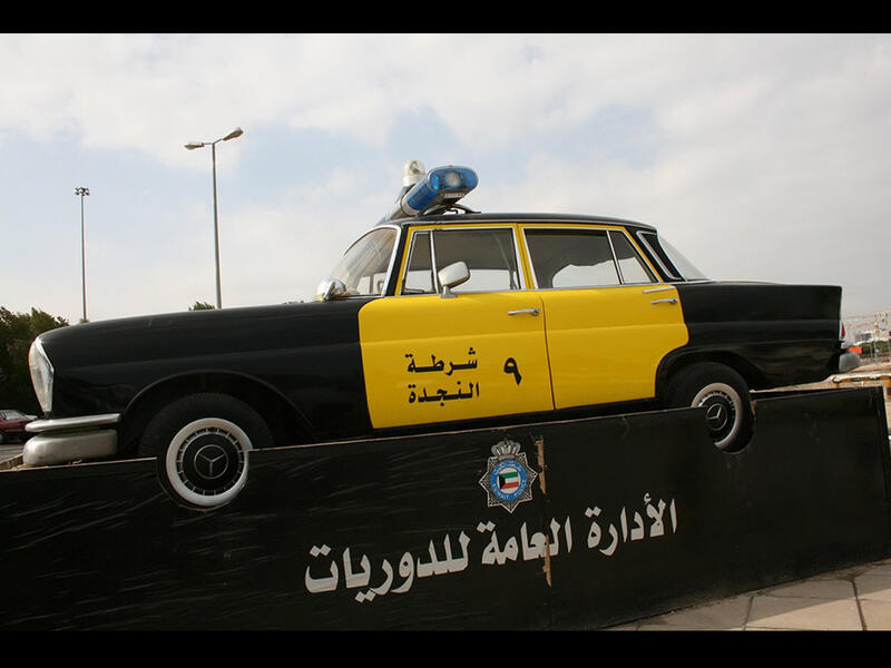 mercedes benz police cars