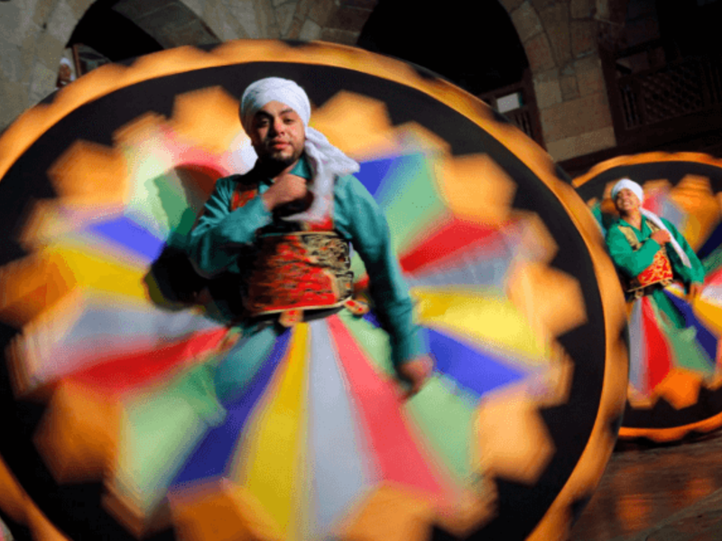 رقصة التنورة الصوفية أحد أهم مظاهر الاحتفال بشهر رمضان المبارك في مصر