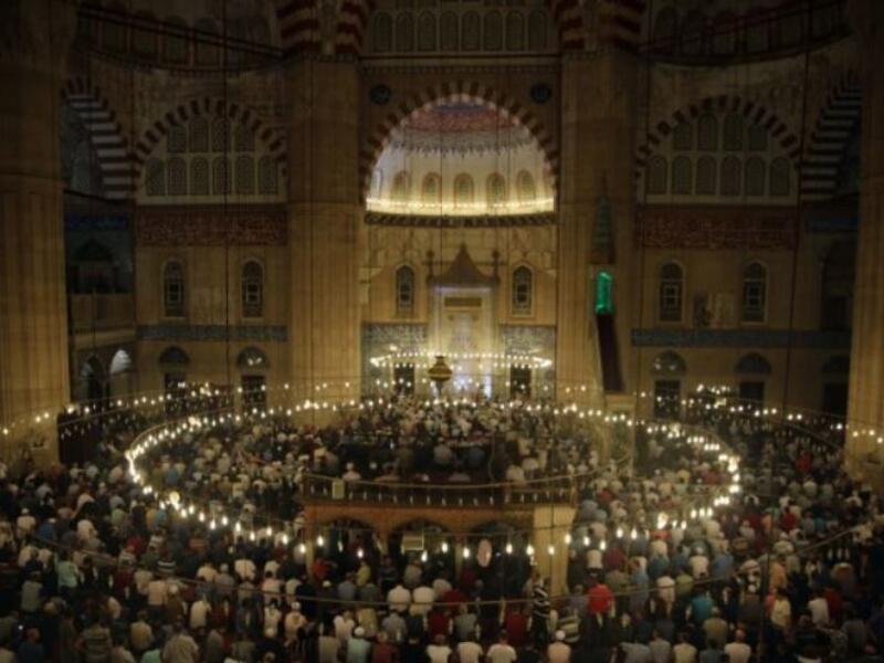 بالرغم من الغربة لم ينسى المسلمين المقيمين في ولايات ميريلاند وفيرجينيا وواشنطن ان يقوموا بإحياء ليلة القدر