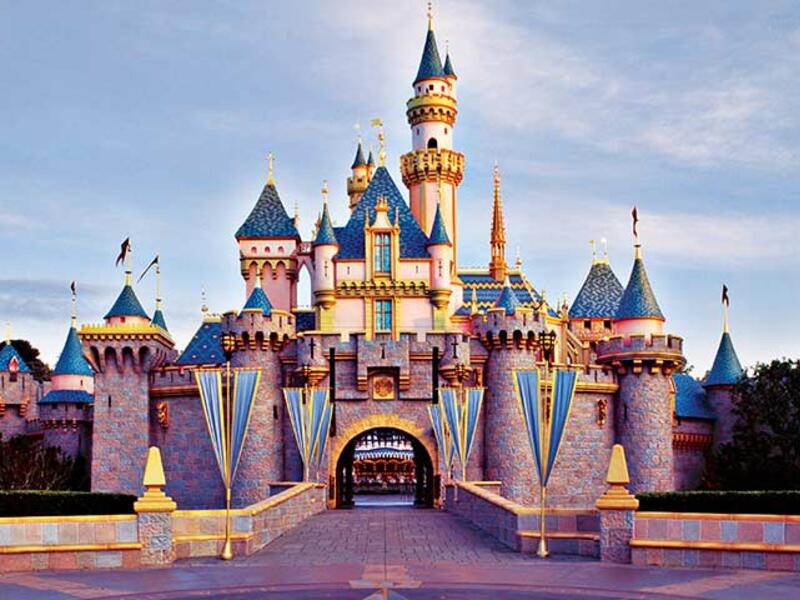 Disneyland Park Castle. (citypass.com)