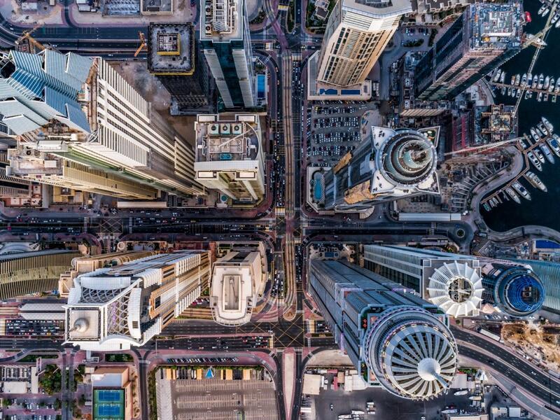 الجائزة الأولى عن فئة المدنية صورة بعنوان "Concrete Jungle" " الغابة الخرسانية" التقطت من قبل باشيرم