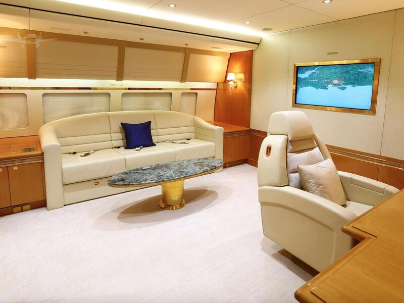 Inside Boeing 747-8i. (CONTROLLER.COM)