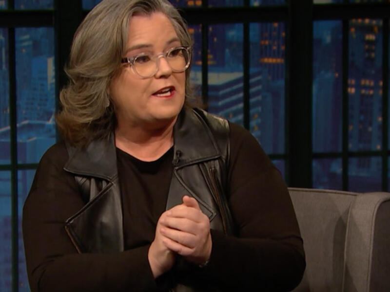 O'Donnell is actually parent to five children (Source: Late Night with Seth Meyers Verified / Youtube)