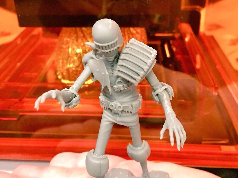 3D-printed figurines (Twitter)