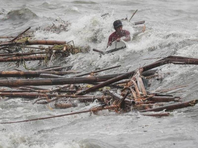 Typhoon Mangkhut slammed into the Philippines early on Saturday (Twitter)