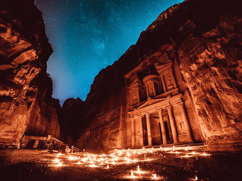 Despite all the natural beauty and the hospitality of people in Petra, female tourists have been complaining about bedouin scammers who deceive them to get money or sex. (Shutterstock)