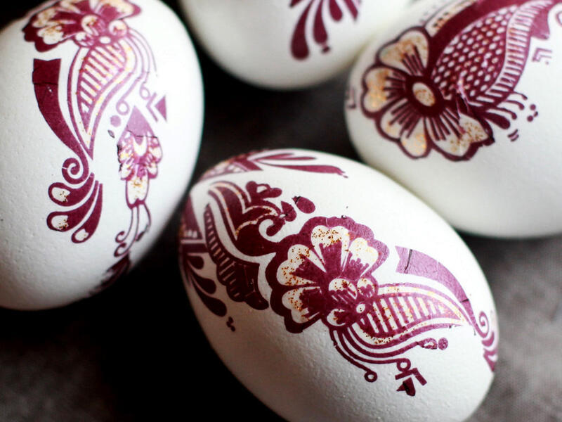 Crack an egg on the wedding night, Morocco: In a bid to expel evil and mark the beginning of a new chapter, a Moroccan bride might break an egg painted with henna on the wall of her new home. She does this on her wedding night. (kojo-designs.com)