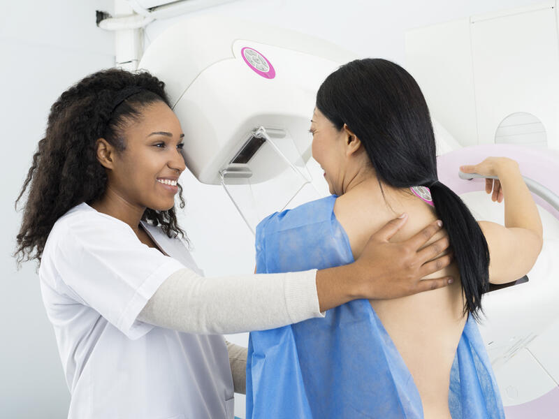 Doctor Assisting Woman Undergoing Mammogram X-ray Test. (Shutterstock/ File Photo)